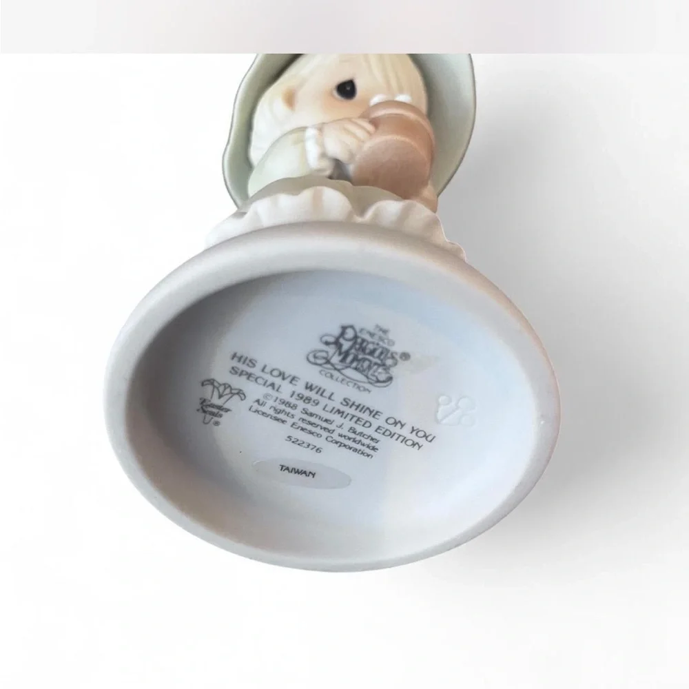 Precious Moments Figurine ‘His Love Will Shine on You’ in excellent condition